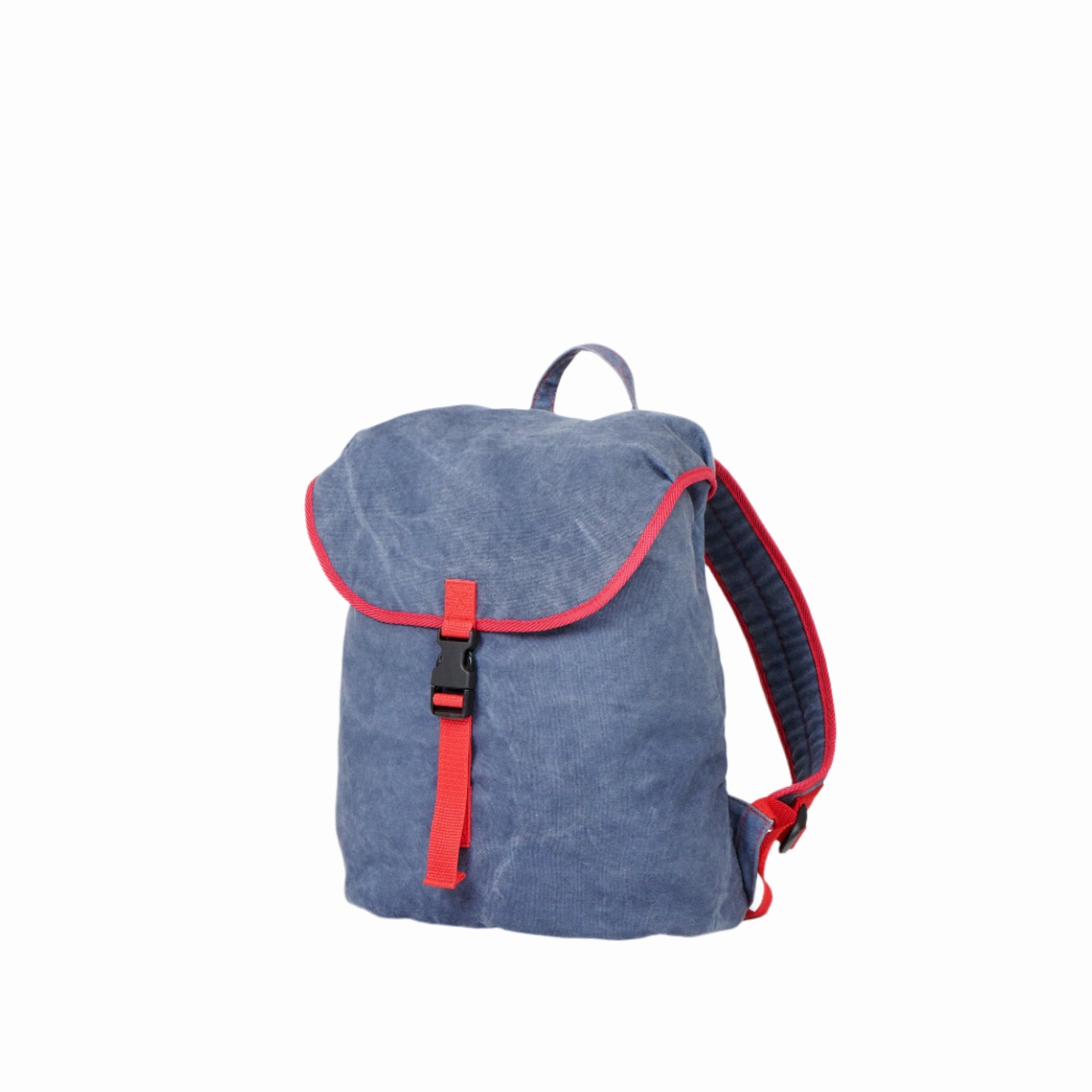 Walker 12L backpack